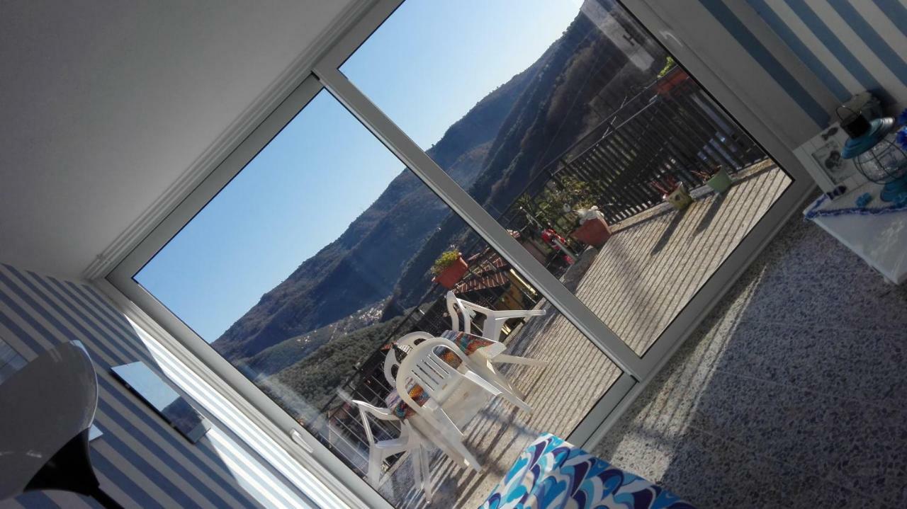 Divino Apartamento Villa Viani Exterior foto