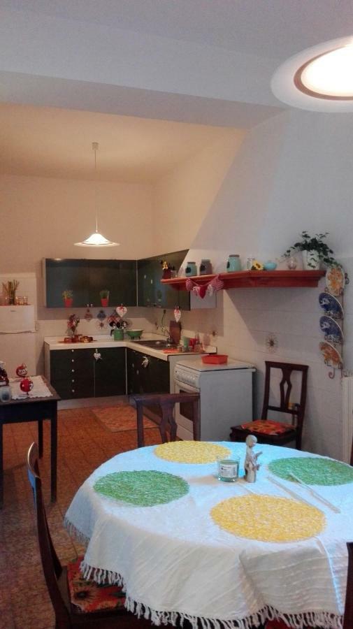 Divino Apartamento Villa Viani Exterior foto